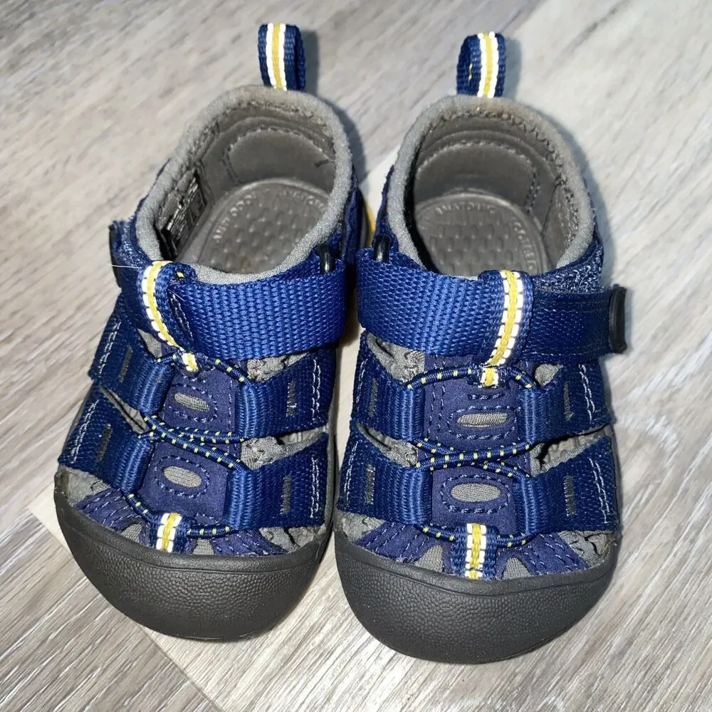 Youth KEEN Newport H2 “Blue Depths/Gargoyle” Sandals - Size 4- 1021492